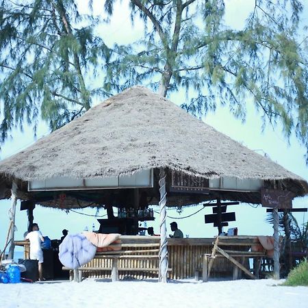 Tree Bar Hostel Koh Rong Sanloem Exterior photo