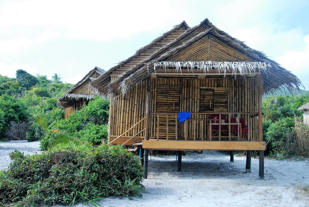 Tree Bar Hostel Koh Rong Sanloem Exterior photo