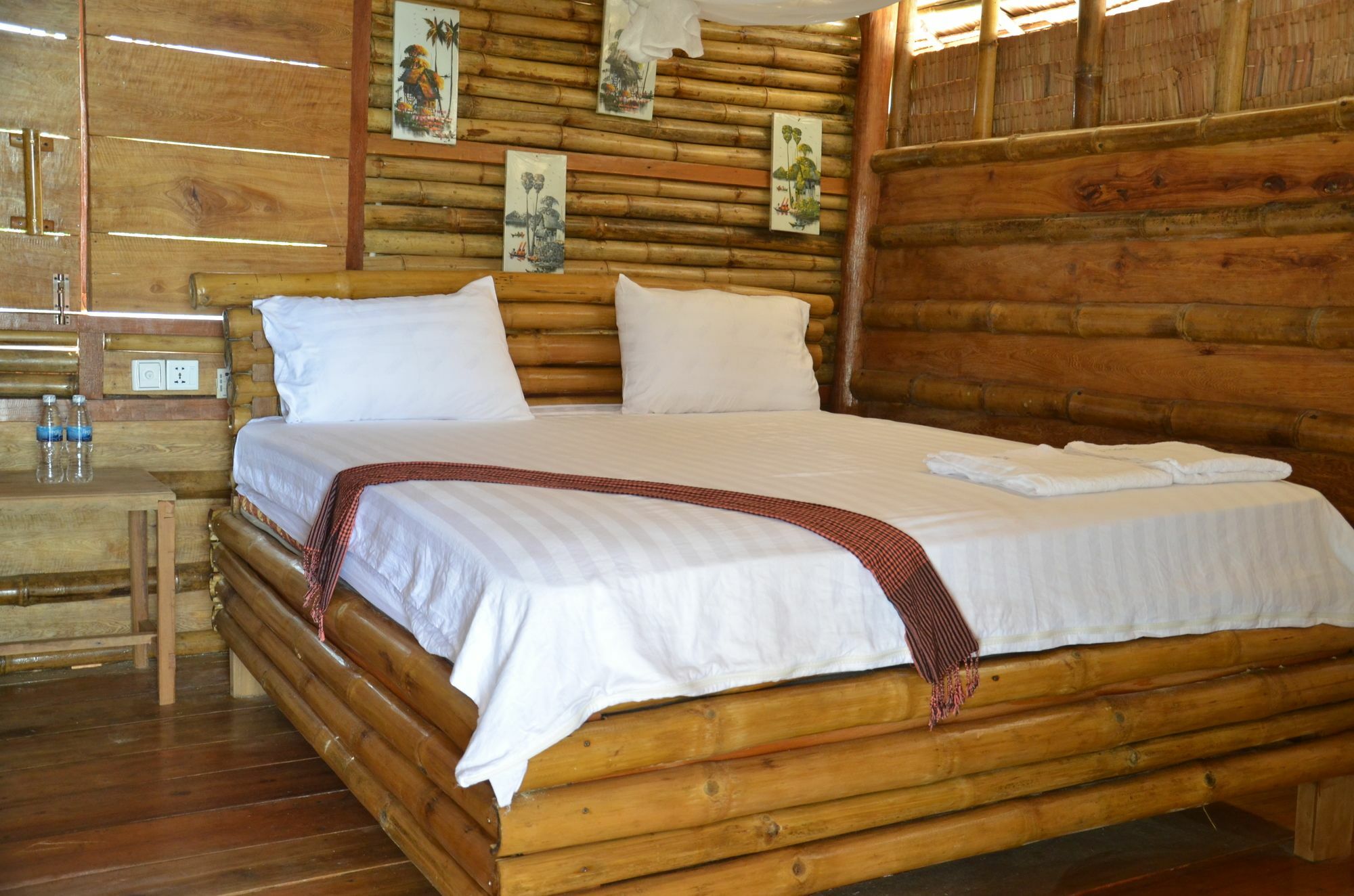 Tree Bar Hostel Koh Rong Sanloem Exterior photo